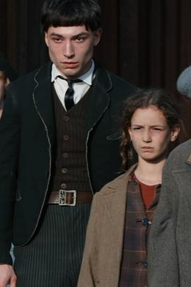 Fantastic Beasts and Where to Find Them: Barebone Family